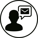 Schwarze Silhouette einer Person mit E-Mail-Nachrichtenblasen-Symbol für Kontakt oder Kommunikation.